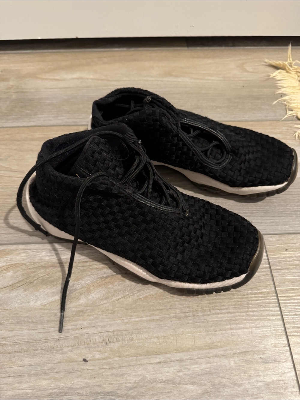 Jordan Kids Black Woven Sneakers with White Midsole 7y